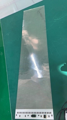 Tam Renkli Kapalı Film Yumuşak Kavisli Perde Yüksek Şeffaf Led Ekran P7.5 P10